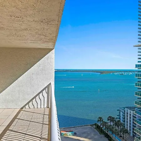 Amazing 1 Bed 1 Bath • Brickell • City & Bay View